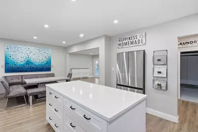 1721 NW 114th, Pembroke Pines, FL 33026 - Photo 28
