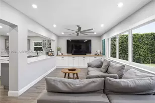 1721 NW 114th, Pembroke Pines, FL 33026 - Photo 24