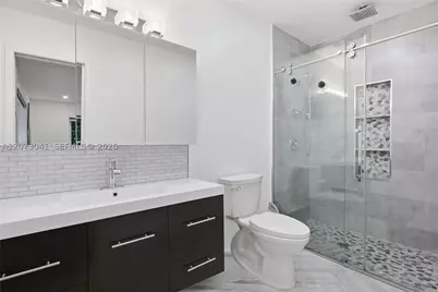 1721 NW 114th, Pembroke Pines, FL 33026 - Photo 32