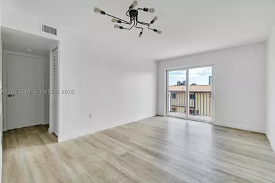 620 SW 10th #305, Miami, FL 33130 - Photo 6