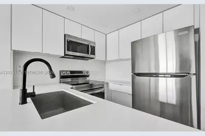 620 SW 10th #305, Miami, FL 33130 - Photo 8