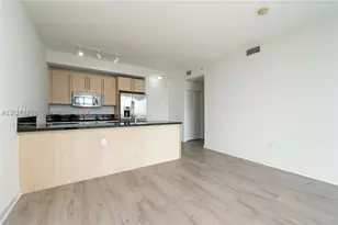 79 SW 12th, Miami, FL 33130 - Photo 10