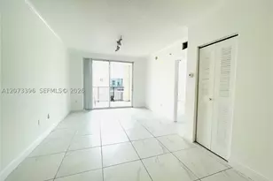 17150 N Bay, Sunny Isles Beach, FL 33160 - Photo 2