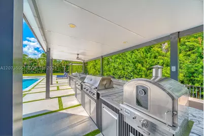 901 NW 122nd, Plantation, FL 33325 - Photo 8