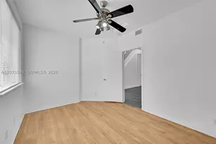 11201 Lakeview, Coral Springs, FL 33071 - Photo 12