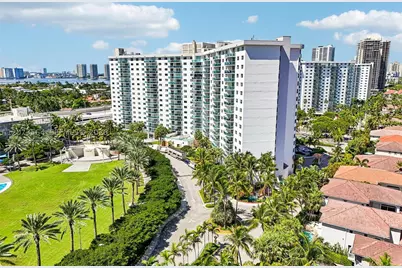19370 Collins #1120, Sunny Isles Beach, FL 33160 - Photo 20