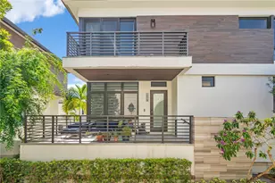 8267 NW 48th, Doral, FL 33166 - Photo 2