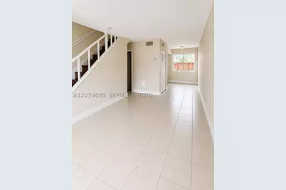 4601 NW 9th #4601, Plantation, FL 33317 - Photo 2