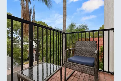 323 Navarre #301, Coral Gables, FL 33134 - Photo 22