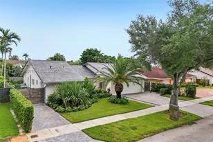 305 SW 134th, Miami, FL 33184 - Photo 4