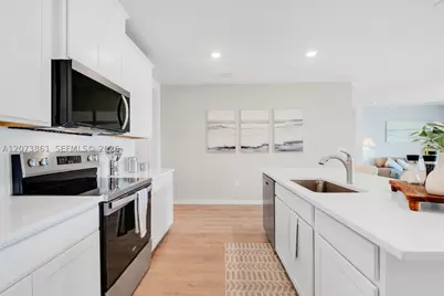 9082 Venetian, Vero Beach, FL 32966 - Photo 10