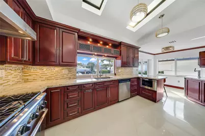 800 SE 3rd, Pompano Beach, FL 33060 - Photo 6