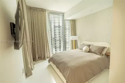 300 Biscayne Boulevard #3109W, Miami, FL 33131 - Photo 24