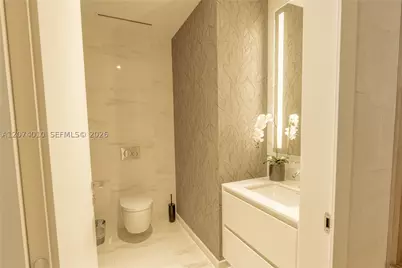 300 Biscayne Boulevard #3109W, Miami, FL 33131 - Photo 4