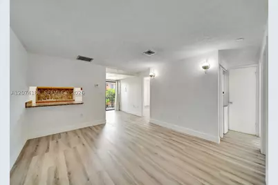 777 SW 9th #301, Miami, FL 33130 - Photo 2