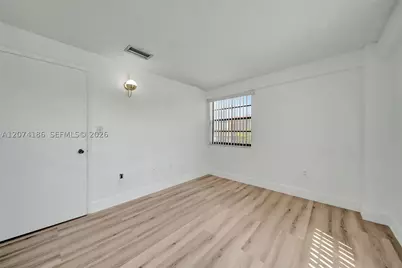 777 SW 9th #301, Miami, FL 33130 - Photo 8