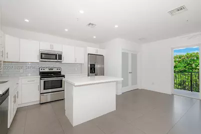 555 E Dania Beach #9, Dania Beach, FL 33004 - Photo 12
