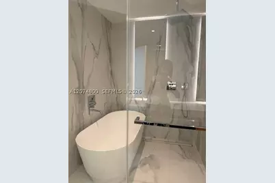 1400 Biscayne #2702, Miami, FL 33132 - Photo 24