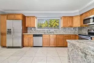 913 SW 49th, Plantation, FL 33317 - Photo 14