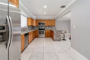 913 SW 49th, Plantation, FL 33317 - Photo 12