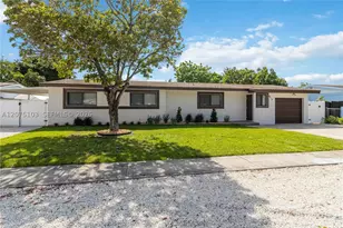 913 SW 49th, Plantation, FL 33317 - Photo 4