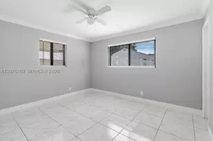 913 SW 49th, Plantation, FL 33317 - Photo 18