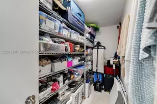 121 Golden Isles, Hallandale Beach, FL 33009 - Photo 18
