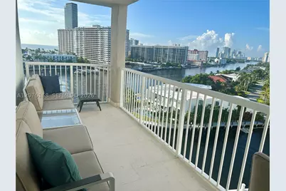 121 Golden Isles #907, Hallandale Beach, FL 33009 - Photo 2