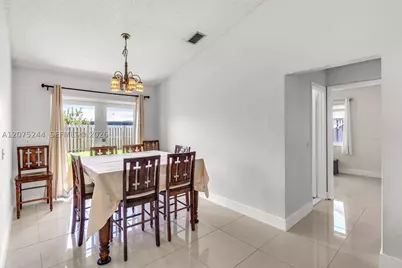 11740 NW 39th, Sunrise, FL 33323 - Photo 10