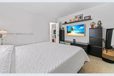 1136 NW 34th #Main, Miami, FL 33125 - Photo 6