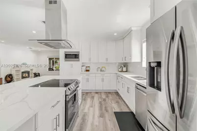 2801 NW 6th, Miami, FL 33125 - Photo 16