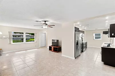 1431 NW 85th, Plantation, FL 33322 - Photo 6