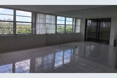 900 St Charles #PH5, Pembroke Pines, FL 33026 - Photo 4