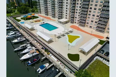 250 174th #2304, Sunny Isles Beach, FL 33160 - Photo 2