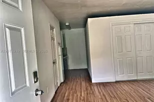 1935 Lincoln, Hollywood, FL 33020 - Photo 1