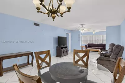 9721 Sunrise Lakes #102, Sunrise, FL 33322 - Photo 10