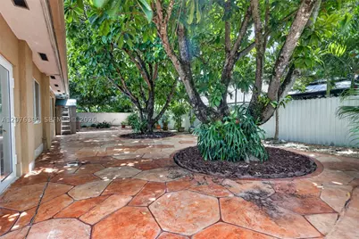 8936 SW 11th, Miami, FL 33174 - Photo 38