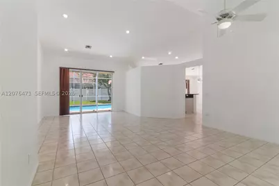 10256 NW 53rd, Coral Springs, FL 33076 - Photo 6