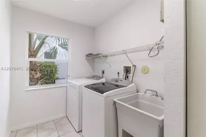 10256 NW 53rd, Coral Springs, FL 33076 - Photo 18