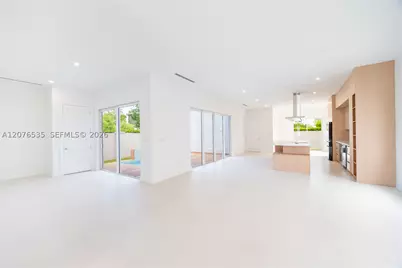 10381 NW 67th, Doral, FL 33178 - Photo 22