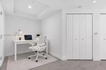 45 SW 9th #1706, Miami, FL 33130 - Photo 8