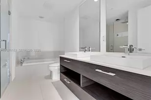45 SW 9th, Miami, FL 33130 - Photo 18