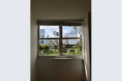 770 Claughton Island #601, Miami, FL 33131 - Photo 14