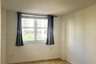 770 Claughton Island, Miami, FL 33131 - Photo 24