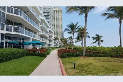 16485 Collins #1131, Sunny Isles Beach, FL 33160 - Photo 4