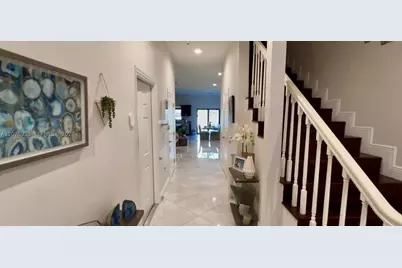 9271 NW 16th, Pembroke Pines, FL 33027 - Photo 2
