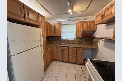 5715 Hayes #5715, Hollywood, FL 33021 - Photo 8