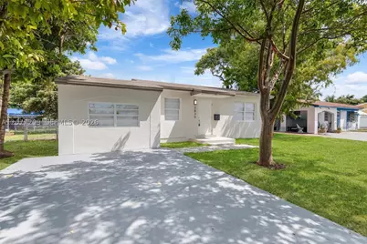 2839 Mayo, Hollywood, FL 33020 - Photo 2