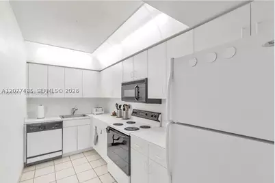 800 Claughton Island #1204, Miami, FL 33131 - Photo 6