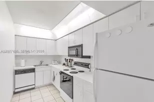 800 Claughton Island, Miami, FL 33131 - Photo 6